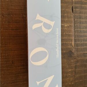 NIB NORI Handheld Steam Iron